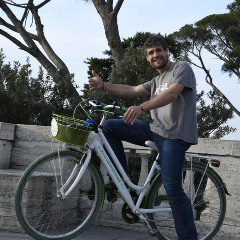 Bed&BikeRome GIULIO CESARE - Camera Doppia con Letti Singoli con Bagno Privato - 3