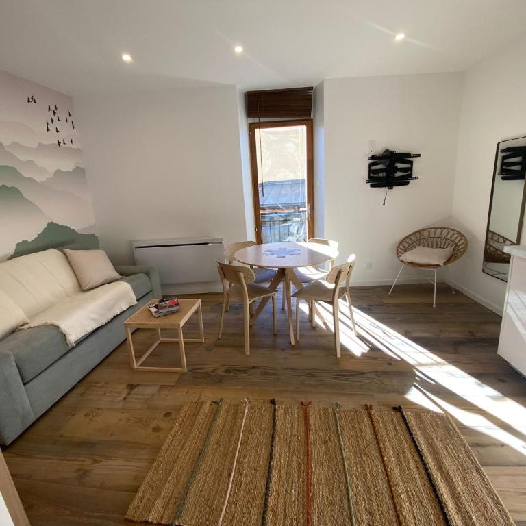 Rêve blanc 2 étoiles à Annecy centre ville et lac - Apartment mit 1 Schlafzimmer - 2
