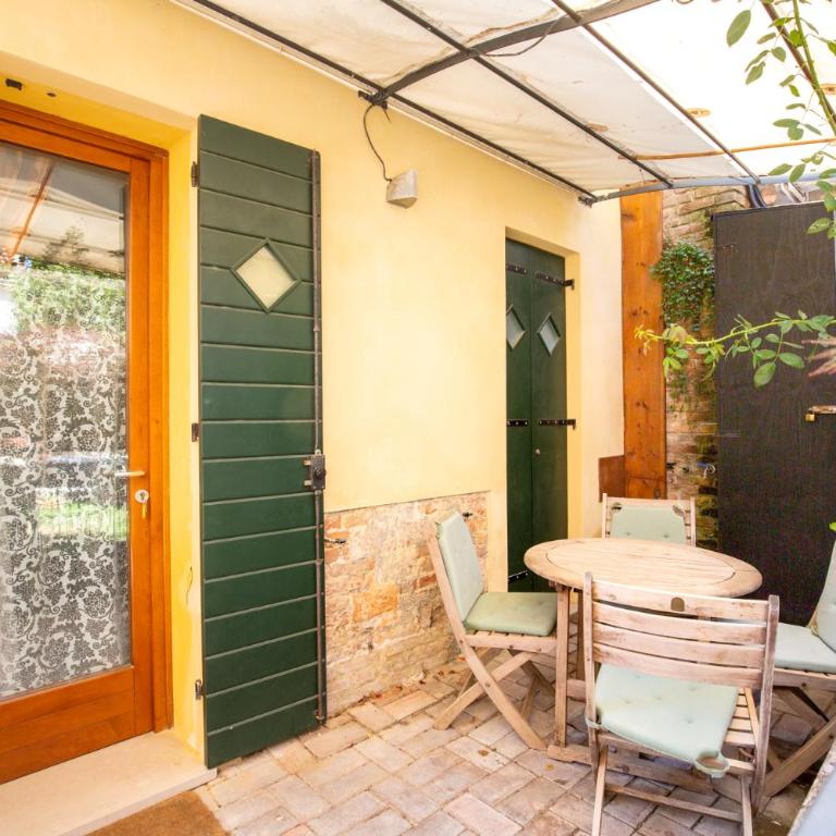 Al Campanile Madonna dell'Orto - Appartamento su 2 Livelli con 2 Camere da Letto - 25