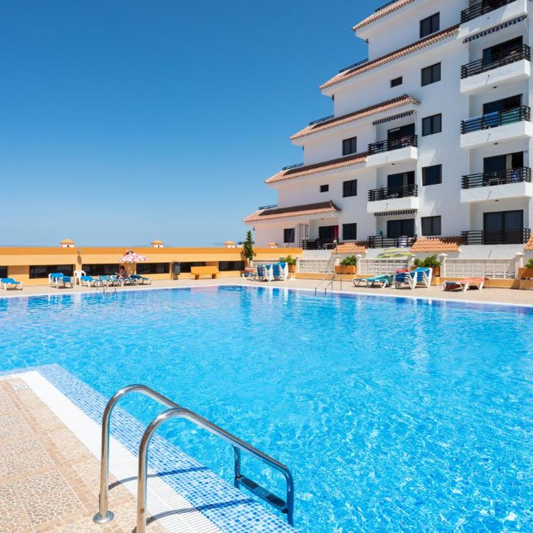 Seguro El Sol en Playa de la Arena - Apartamento con vistas al mar - 2