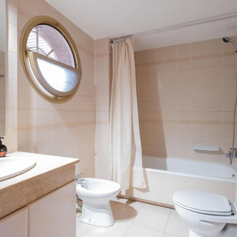 Apartamento en Salou con 3 piscinas junto a Port Aventura - Apartamento de 1 dormitorio - 8