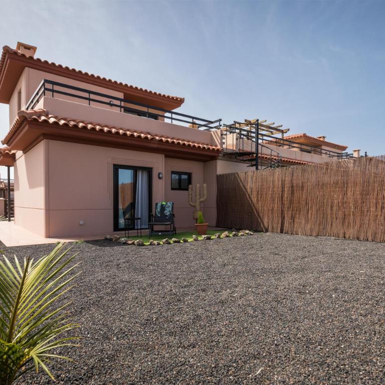 Villa Maha close by the North shore: relax, pool - Two-Bedroom Villa - 21