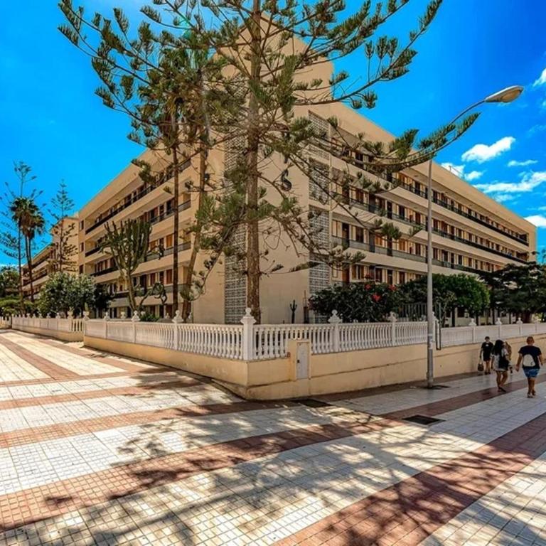 Tenerifeopenhome bright penthouse on the beach Los Cristianos - Apartamento de 2 dormitorios - 2