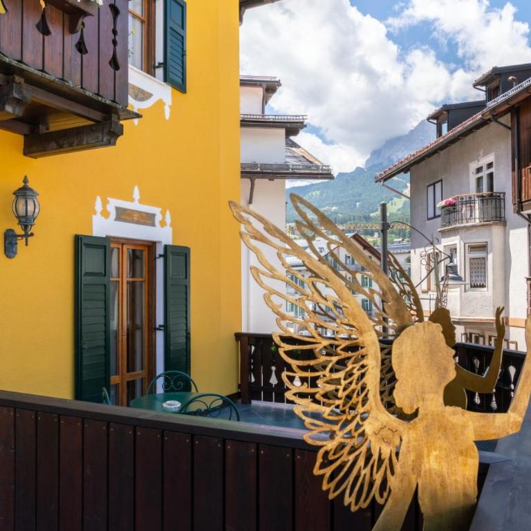 Ambra Cortina Luxury&Fashion Hotel - Camera Deluxe Emotion - 13