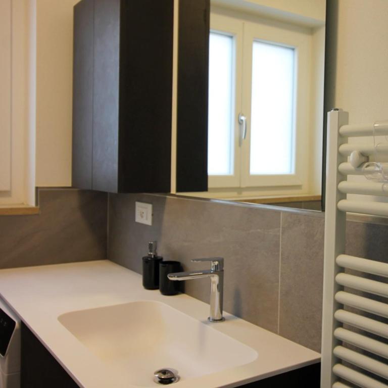 CASA 4 PIOPPI - Agenzia Dolomiti Affitti - Appartamento con 2 Camere da Letto - 47