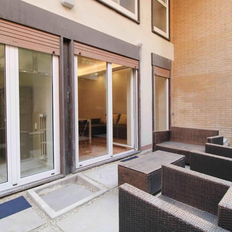 Delicious 2 Bed Room Apartment and Garden by YH - Appartamento con 2 Camere da Letto - 13
