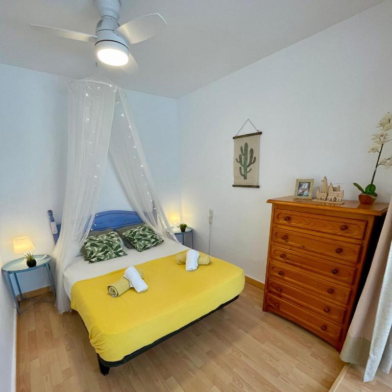 GATU Verano en la playa con parking, wifi, piscina - Apartamento de 1 dormitorio - 4