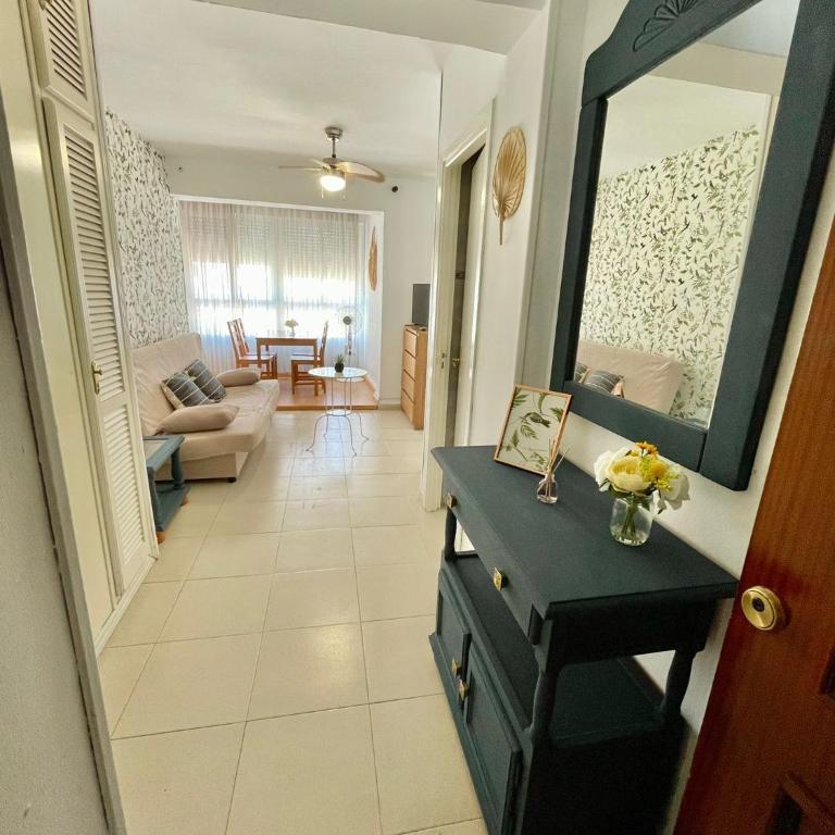 GATU Verano en la playa con parking, wifi, piscina - Apartamento de 1 dormitorio - 11