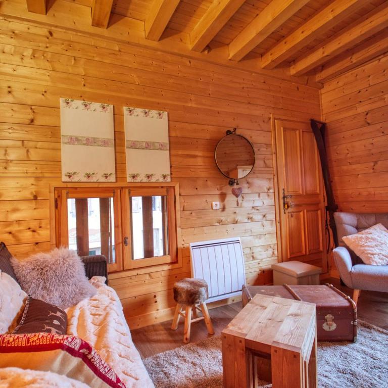 Appartement rénové 3 chambres, animaux acceptés, parking, proche Grand Massif - Appartement 3 Chambres - 4