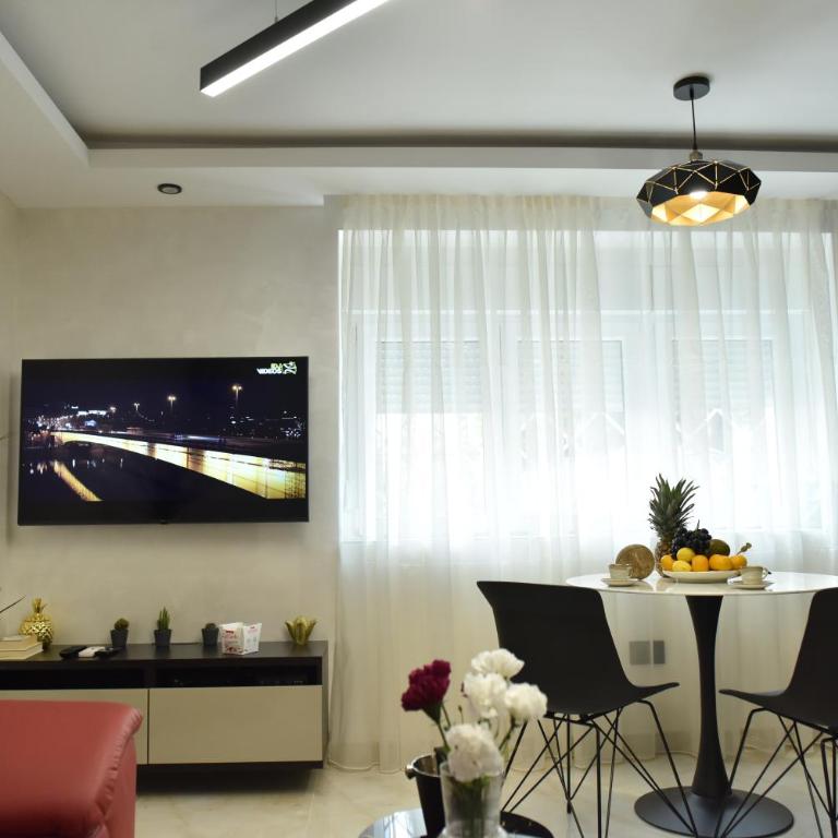 FINE STORY LUX apartment Belgrade - JACUZZI & WiFi & NETFLIX & Mini BAR - Apartman sa 1 Spavaćom Sobom - 6