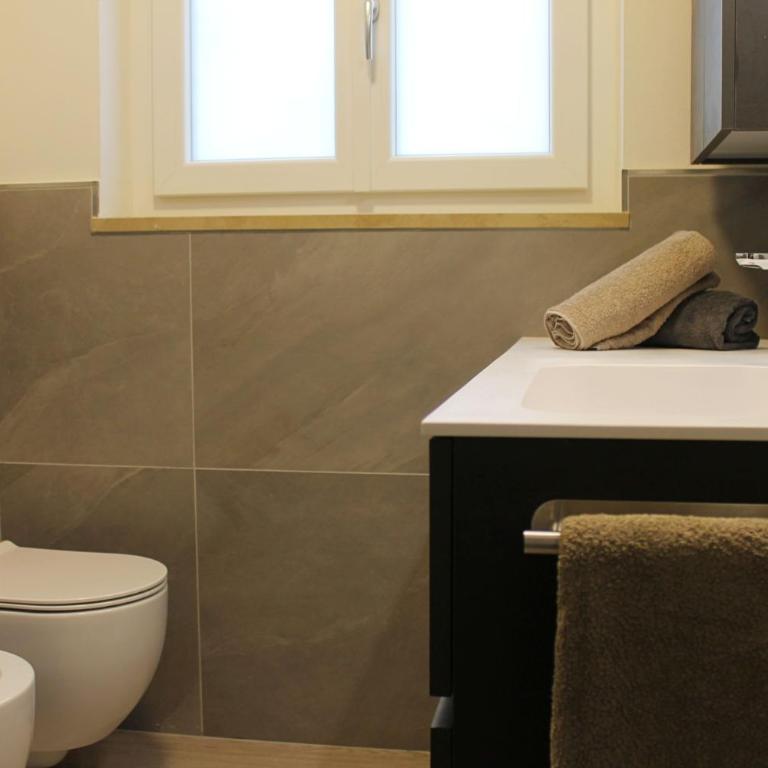 CASA 4 PIOPPI - Agenzia Dolomiti Affitti - Appartamento con 2 Camere da Letto - 41