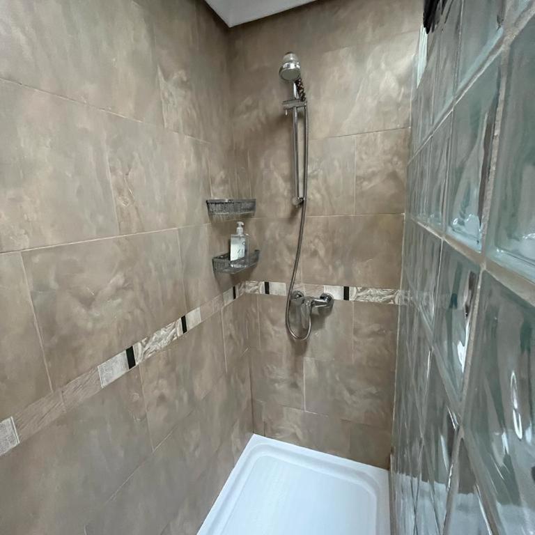 BRISA DE PONIENTE con cochera y aire acondicionado - Apartamento de 3 dormitorios - 17