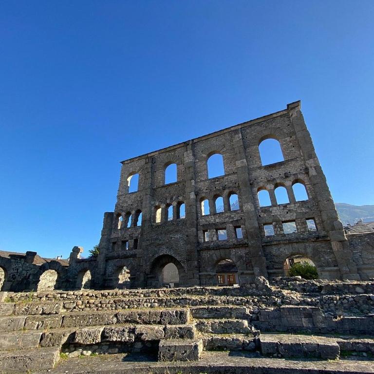Centro di Aosta - Bilocale grazioso e silenzioso - Appartamento con 1 Camera da Letto - 15