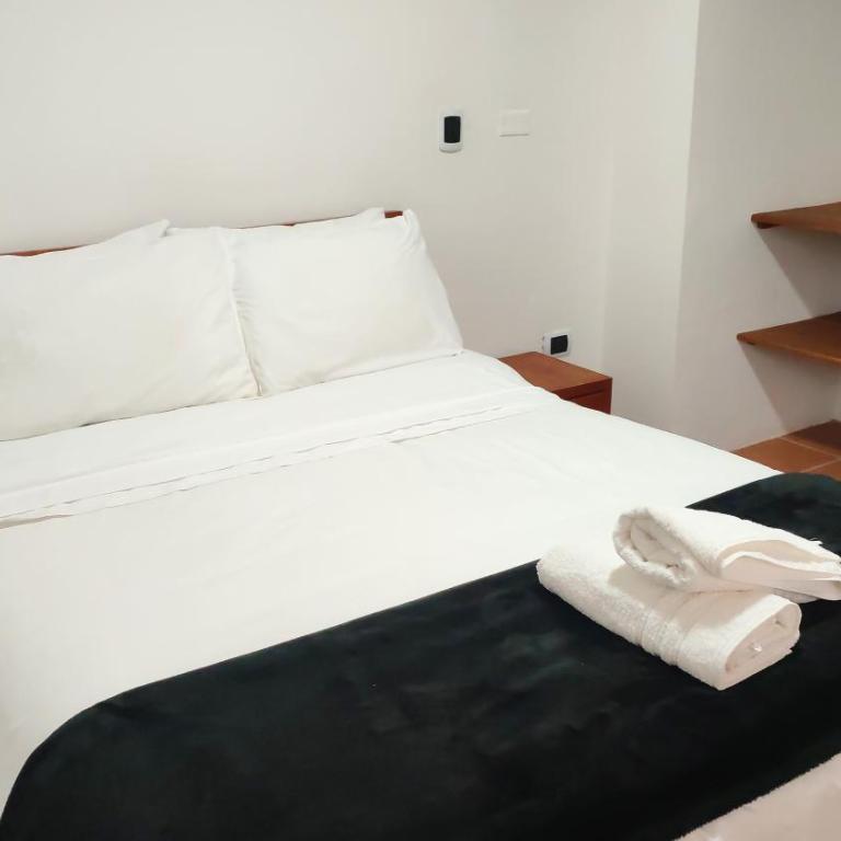 HOTEL SPA Villasaurio - Habitación Doble con baño privado - 3