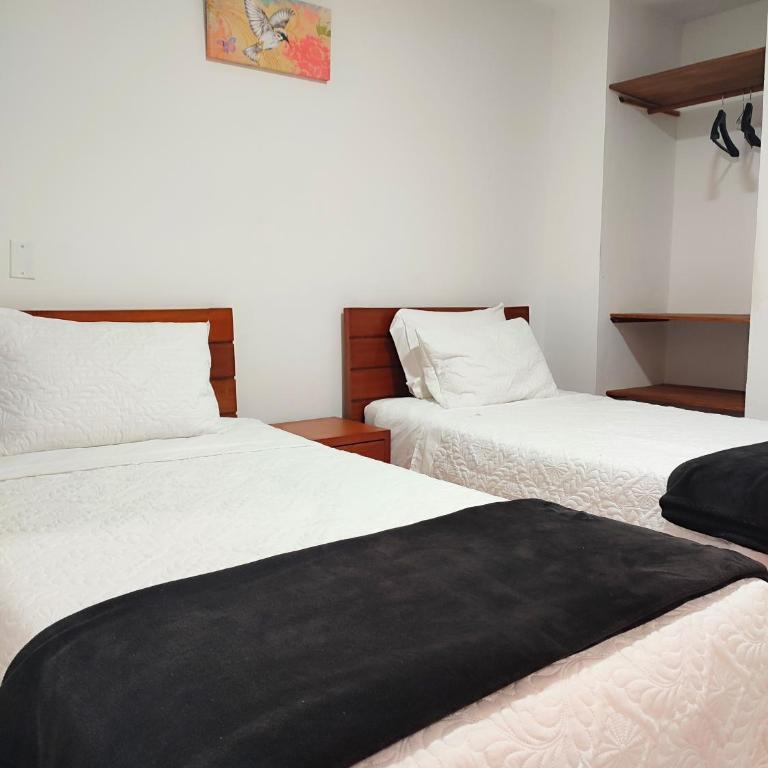 HOTEL SPA Villasaurio - Habitación Doble con baño - 2 camas - 1