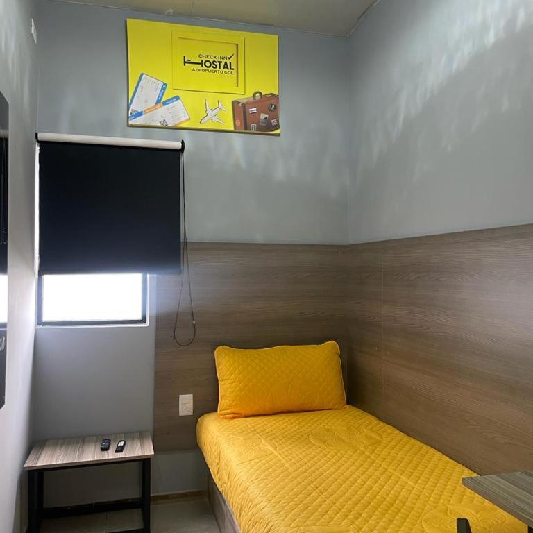 CHECK INN HOSTAL AEROPUERTO GDL - Single Room with Shared Bathroom - 1