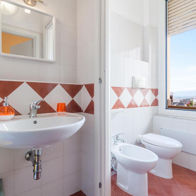 Affittacamere Art Rooms - Camera Singola con Letto a Una Piazza e Mezza - 9