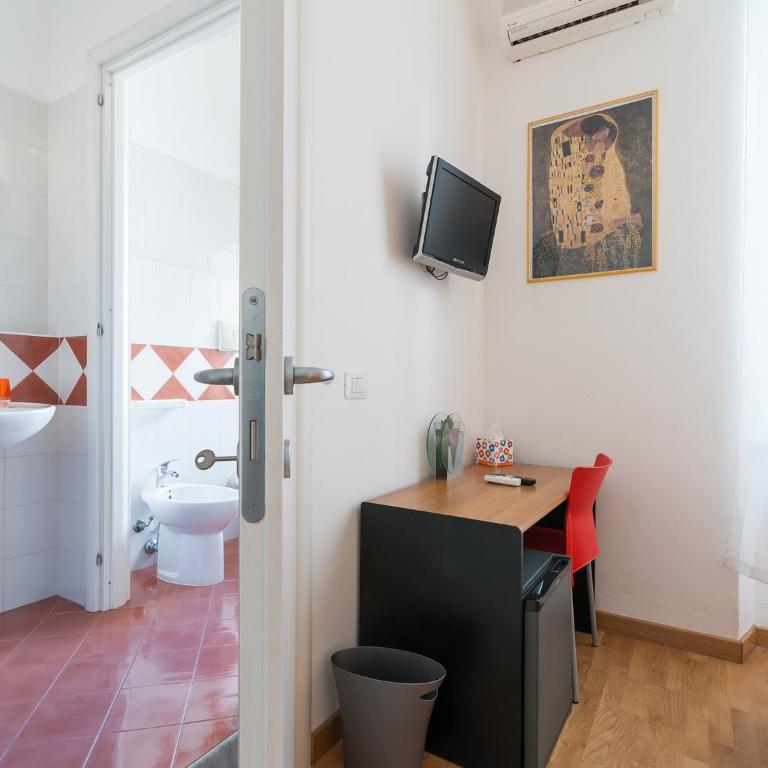 Affittacamere Art Rooms - Camera Singola con Letto a Una Piazza e Mezza - 8