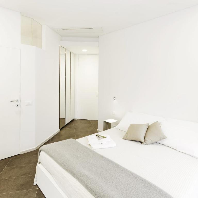 Genova Porto Antico Boutique Rooms - Camera Matrimoniale Deluxe con Doccia - 7