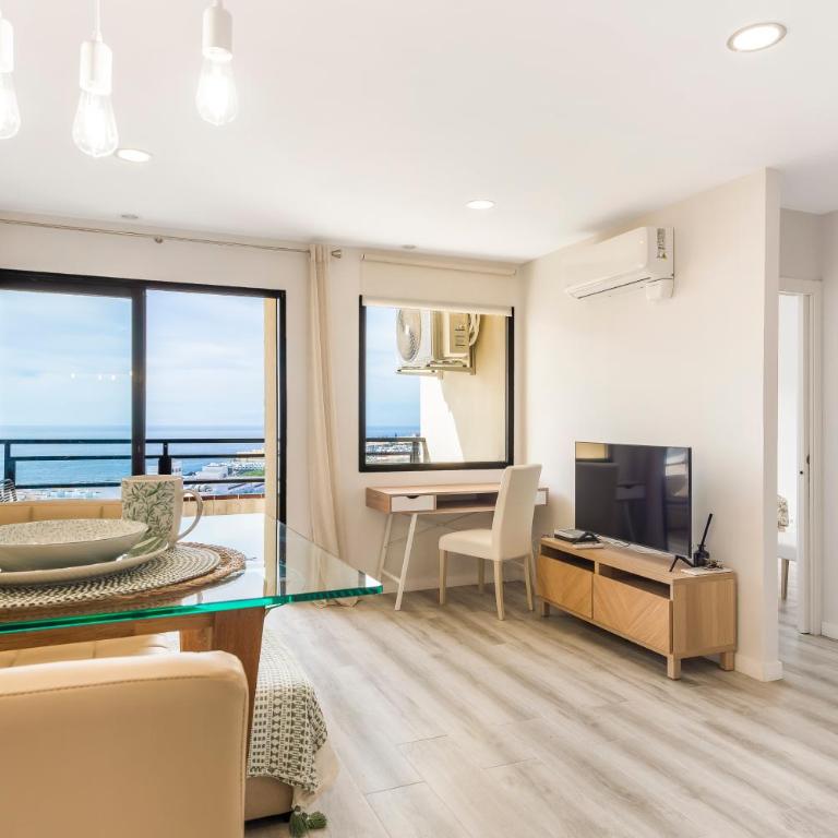 Atlantic Smart Home, Hi-End Services, Media Stream - Apartamento de 2 dormitorios con balcón y vistas al mar - 17