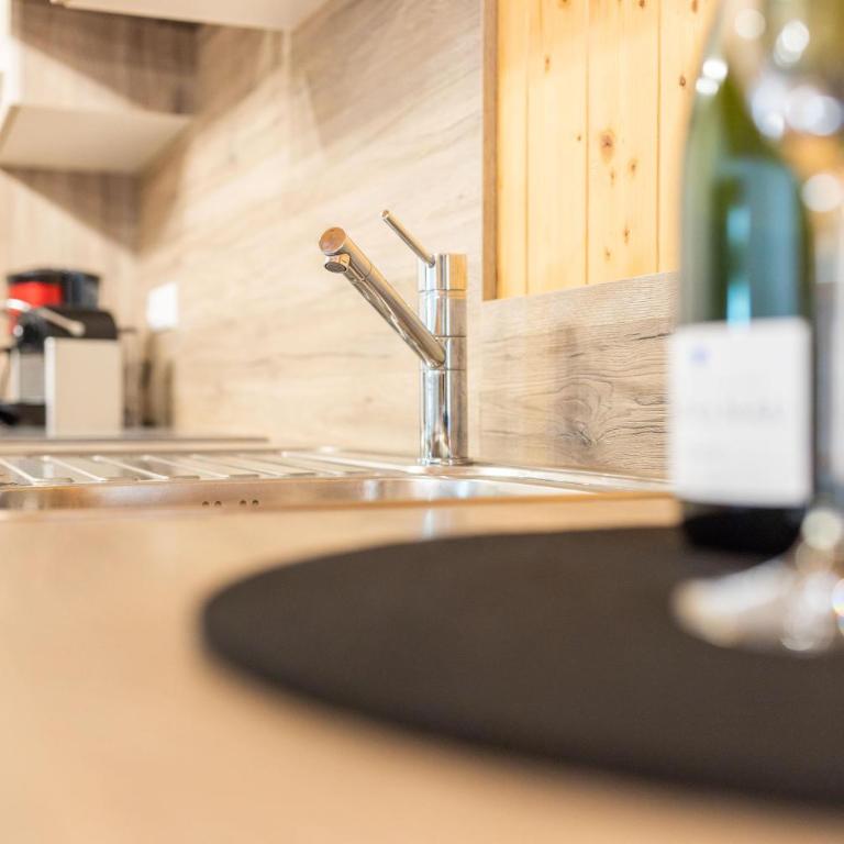 Haus Amatschon - Three-Bedroom Apartment with Shower - 9