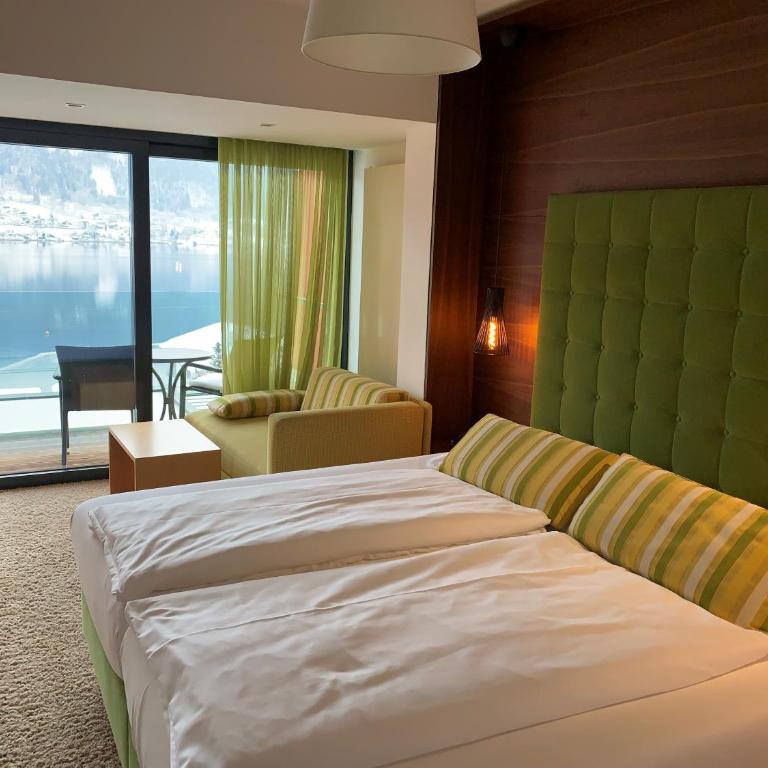 Seehotel Hoffmann - Doppelzimmer mit Balkon und Seeblick - 7