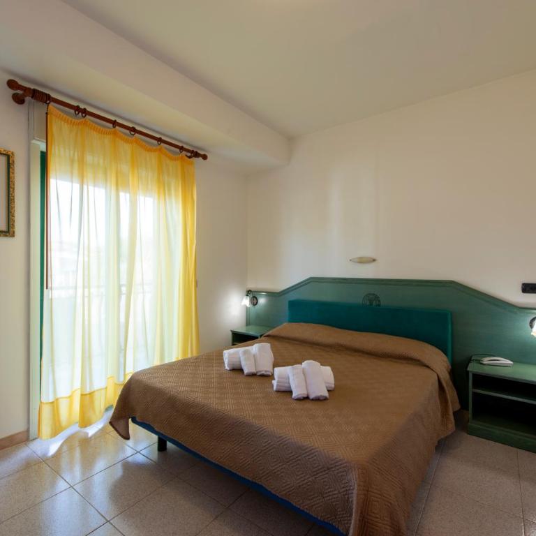 Villaggio Alkantara - Camera Tripla - 4