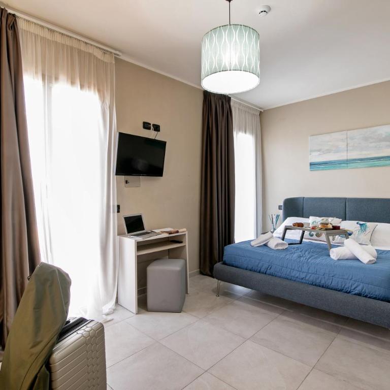 Noah Beach Hotel - Camera Matrimoniale Deluxe con Vista Mare Laterale - 2