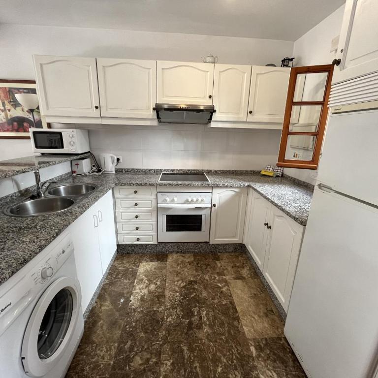Estepona - Playa - Villa en urbanización cerca del mar Ma11 - Apartamento - 3