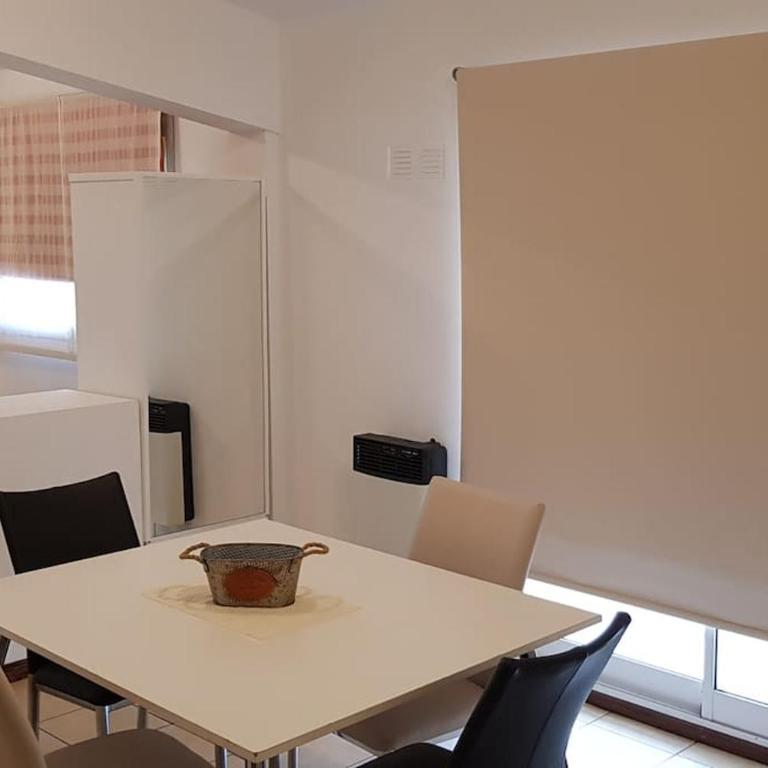Departamento luminoso amplio y silencioso. - Apartamento de 1 dormitorio - 8