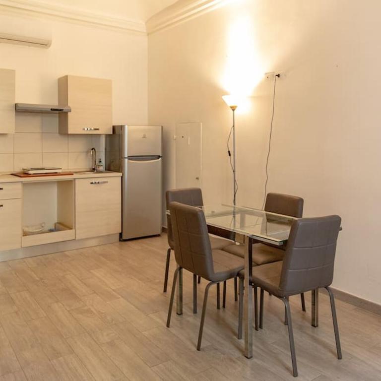 Beautiful Apartment In Quite Area - Appartamento con 3 Camere da Letto - 5