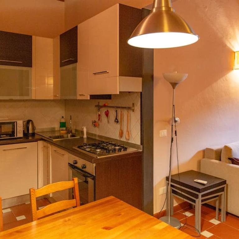 Nice apartment in San Frediano Area - Appartamento con 2 Camere da Letto - 2