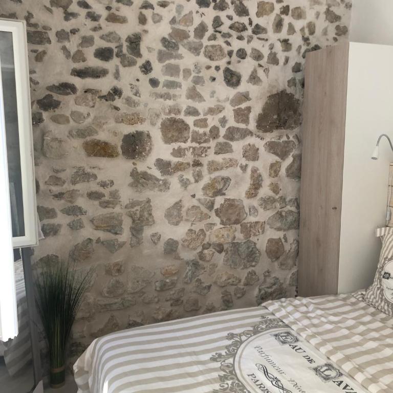 Vieil Antibes, ravissant 2p avec petite terrasse - Appartement 1 Chambre - 23