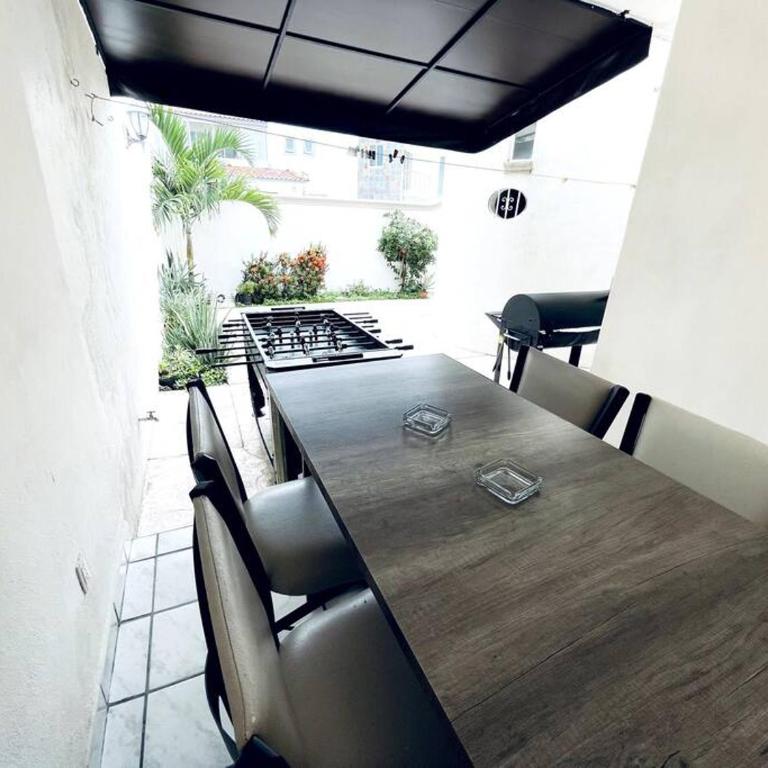 Casa cerca del mar! 4 Habitaciones con aire acondicionado - Casa de 4 dormitorios - 50