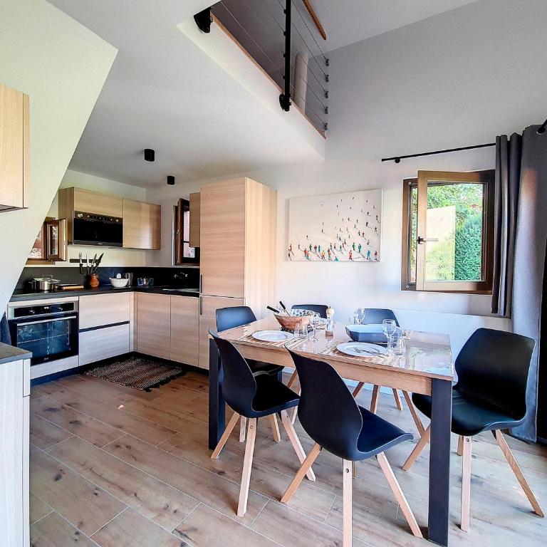 Chalet rénové 6 pers, terrasse, proche téléski, WIFI - FR-1-344-1137 - Chalet - 6