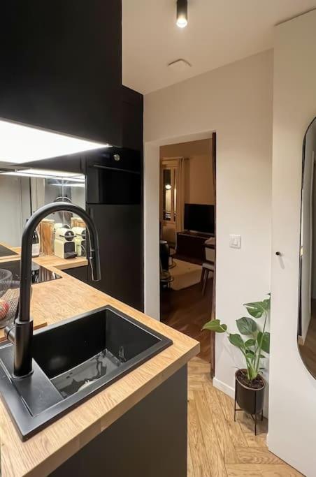 Why Paris ? Why Montmartre ? - Appartement - 14