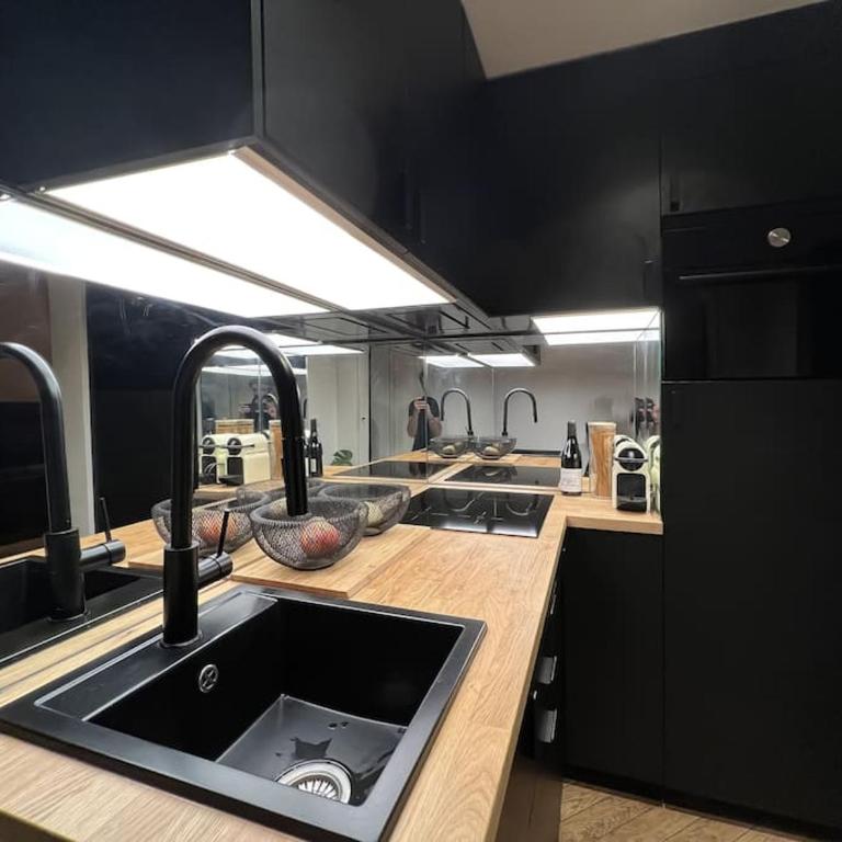 Why Paris ? Why Montmartre ? - Appartement - 13