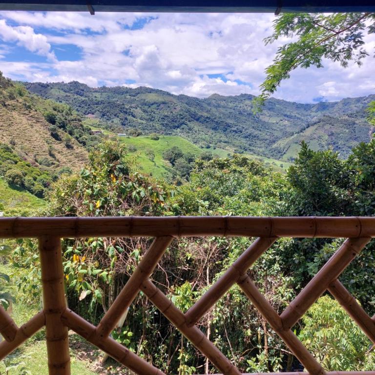 Las cabañas del escobo-CABAÑA GUACAMAYAS - Quadruple Room with Mountain View - 7