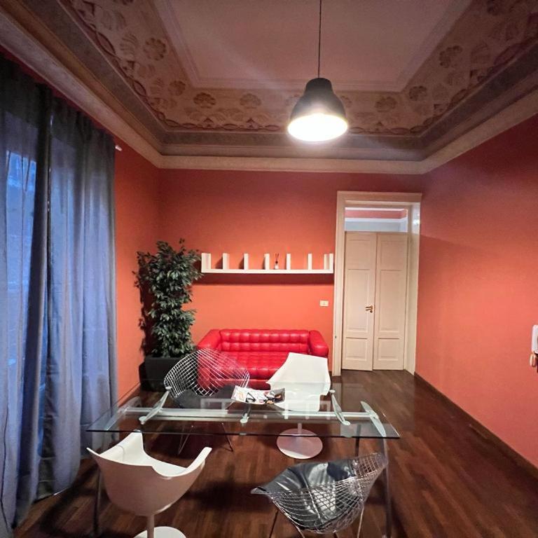 38,VELASQUEZ - Appartamento con 2 Camere da Letto - 35