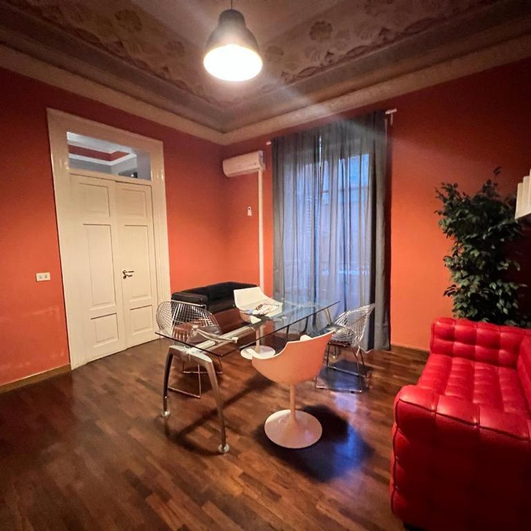 38,VELASQUEZ - Appartamento con 2 Camere da Letto - 38