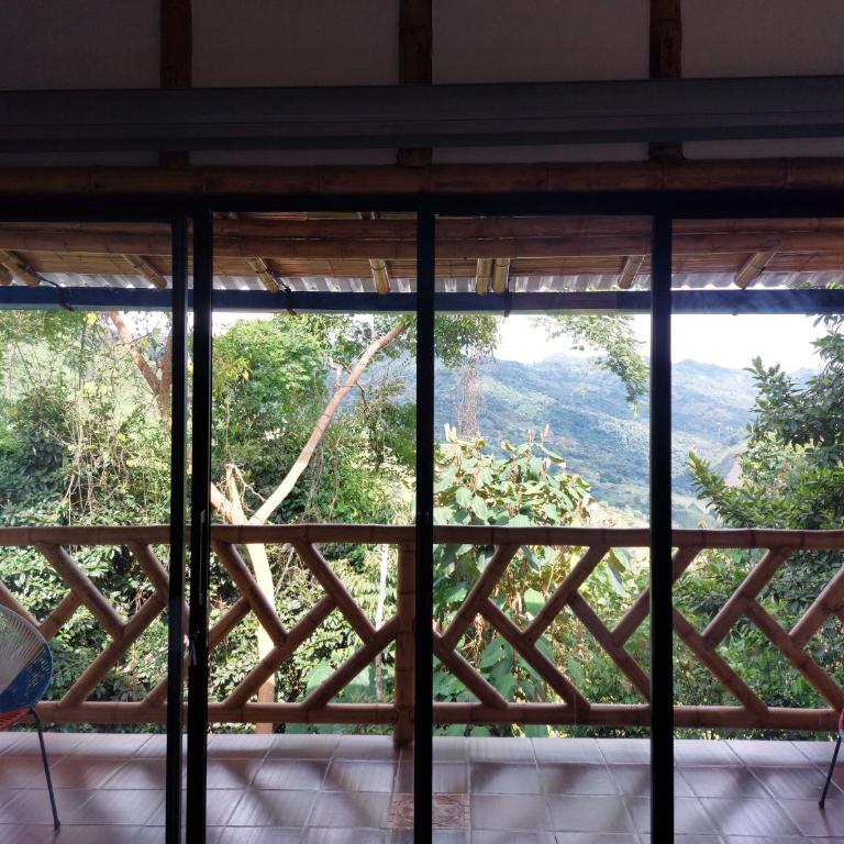 Las cabañas del escobo-CABAÑA GUACAMAYAS - Quadruple Room with Mountain View - 14