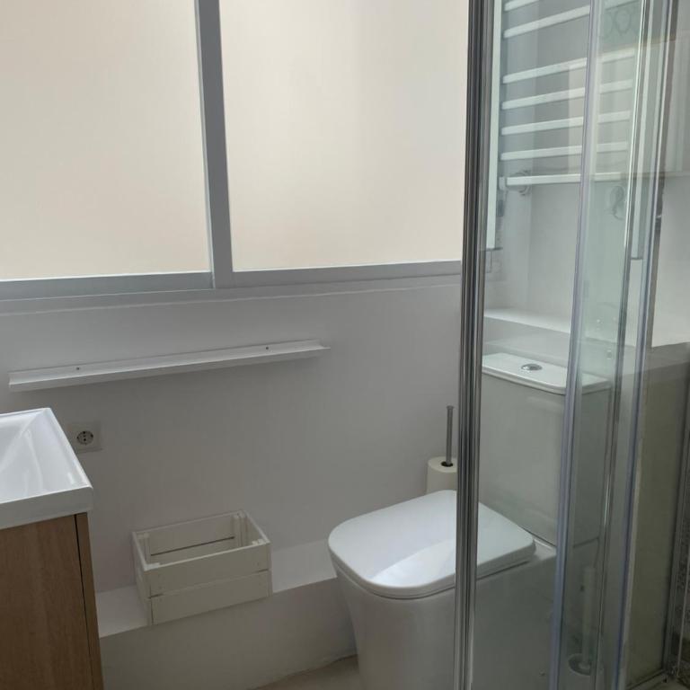 PRECIOSO Y ACOGEDOR APARTAMENTO EN PLENO CENTRO DE GRANADA - Three-Bedroom Apartment - 32