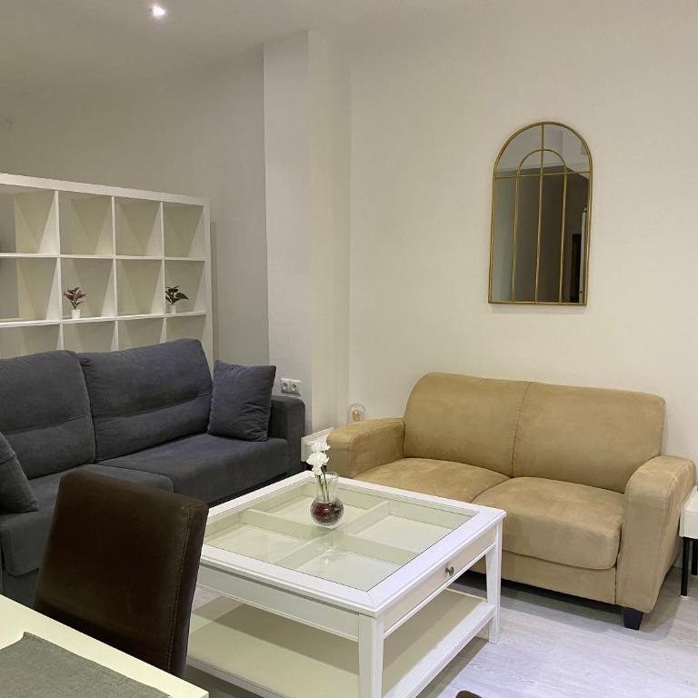 PRECIOSO Y ACOGEDOR APARTAMENTO EN PLENO CENTRO DE GRANADA - Three-Bedroom Apartment - 10