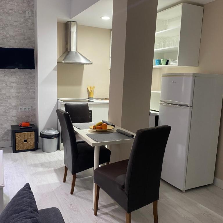 PRECIOSO Y ACOGEDOR APARTAMENTO EN PLENO CENTRO DE GRANADA - Three-Bedroom Apartment - 12