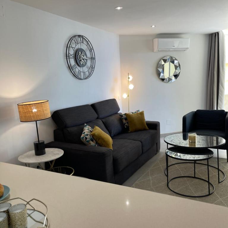 Dúplex junto al mar en el Faro Marbella con piscina y pets friendly - Apartamento de 1 dormitorio - 13
