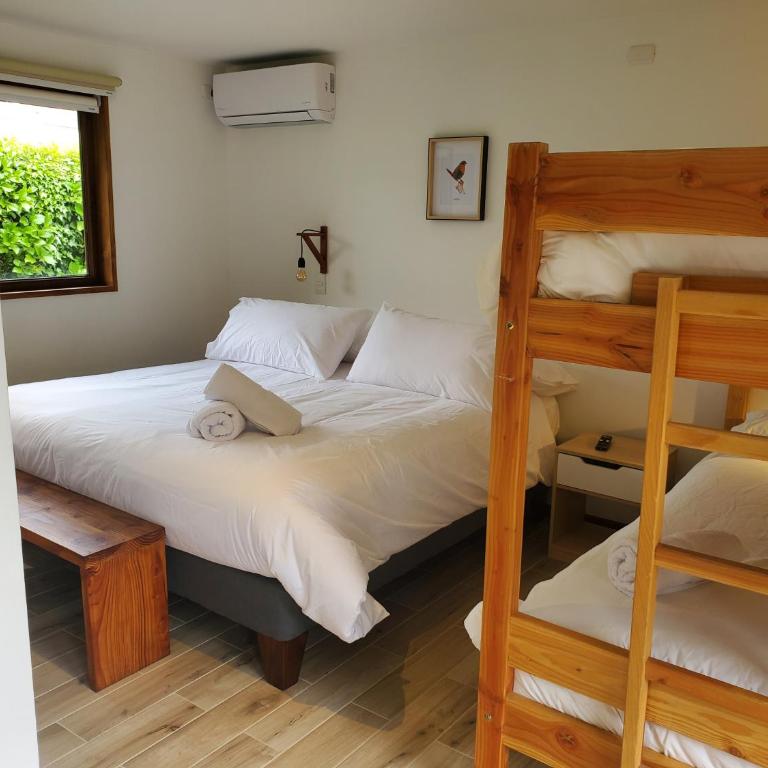Lucky's Hostel - Family Room with Private Bathroom - 6