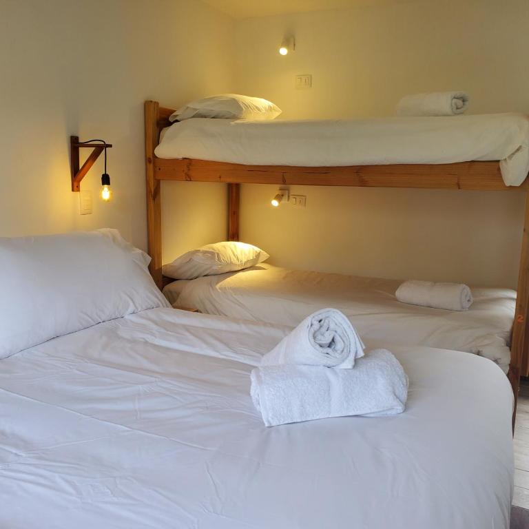 Lucky's Hostel - Family Room with Private Bathroom - 4