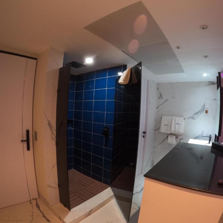 WeEnjoy Hotels Aeropuerto CDMX - Triple Room - 1