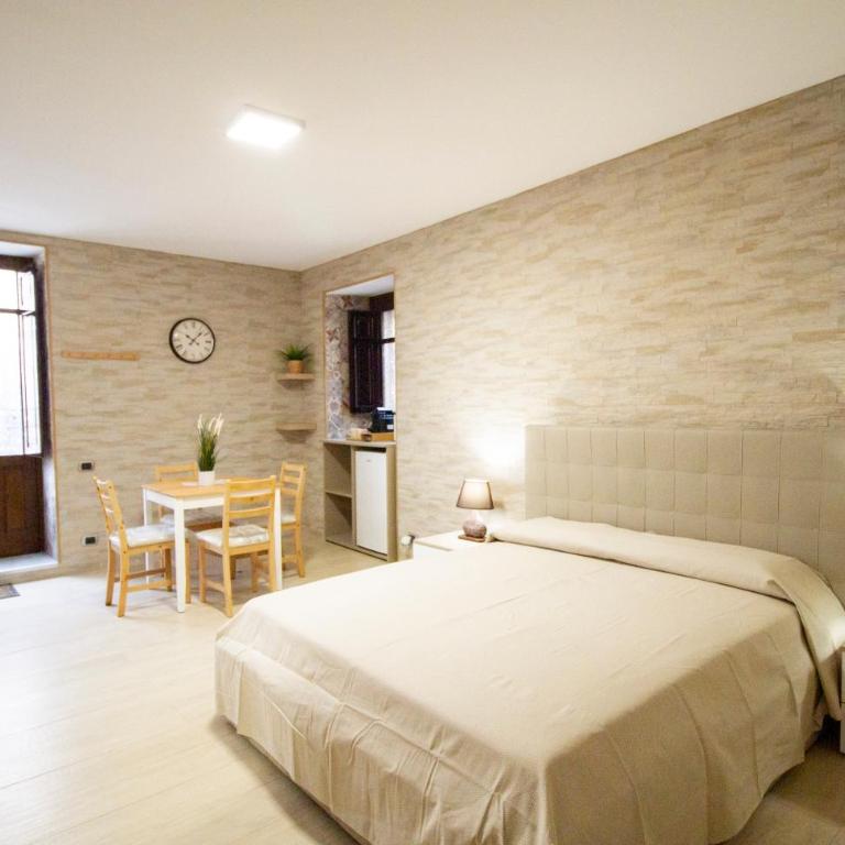 Kleosuite Iris Opera Ortigia - Appartamento con 2 Camere da Letto - 1