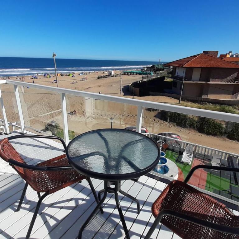 Los Tritones Apart Hotel - Studio with Balcony - 3